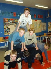 cirkus-6.jpg (18143 bytes)